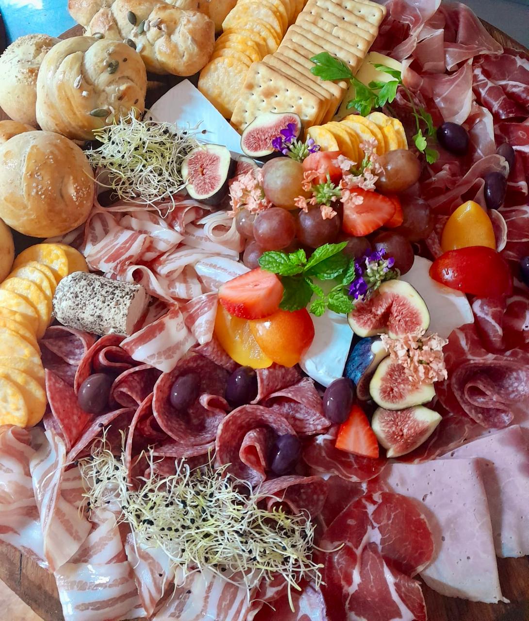 Gourmet Charcuterie Platter (Serves 10)
