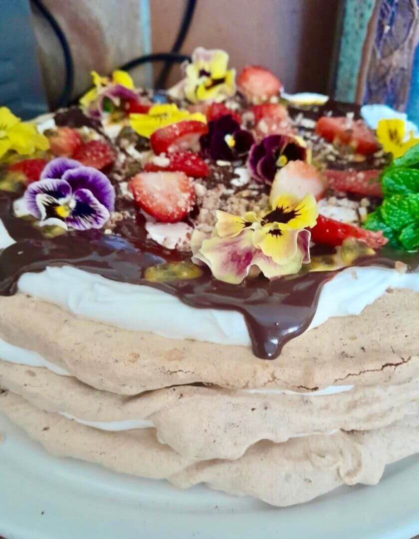 Hazelnut Meringue Gateaux - serves 6